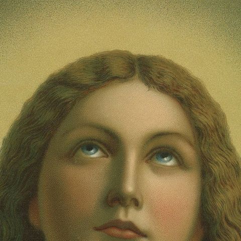 Holy Mary in Prayer, Antique German Marian Chromolithograph, 1904, close-up 4